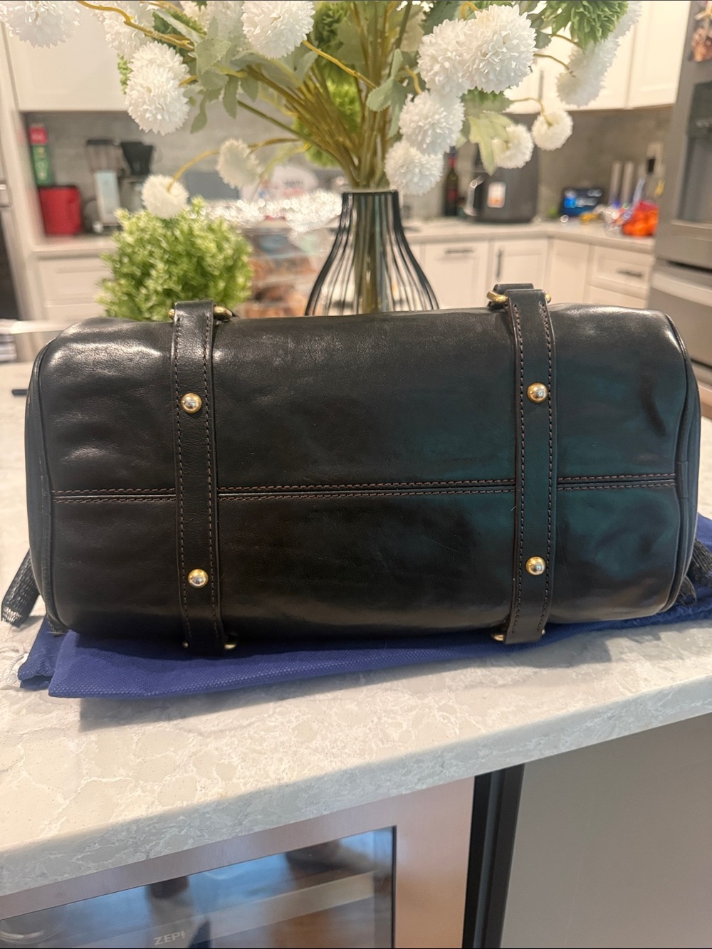Dooney and Bourke Florentine satchel - Picture 4 of 11